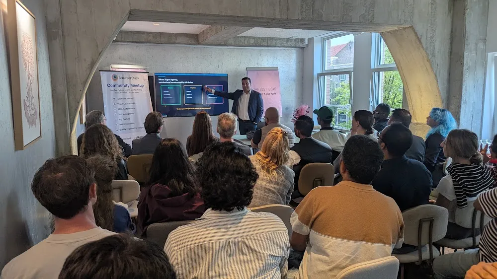 BrowserStack Meetup Amsterdam 2026 — Dinner and hallway-track conversations on where AI-driven quality engineering is heading (photo 3)