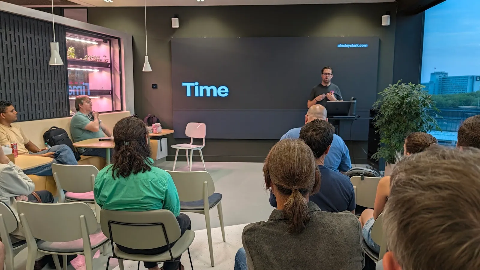 Go Amsterdam meetup - Ainsley Clark on staying passionate in tech (photo 2)