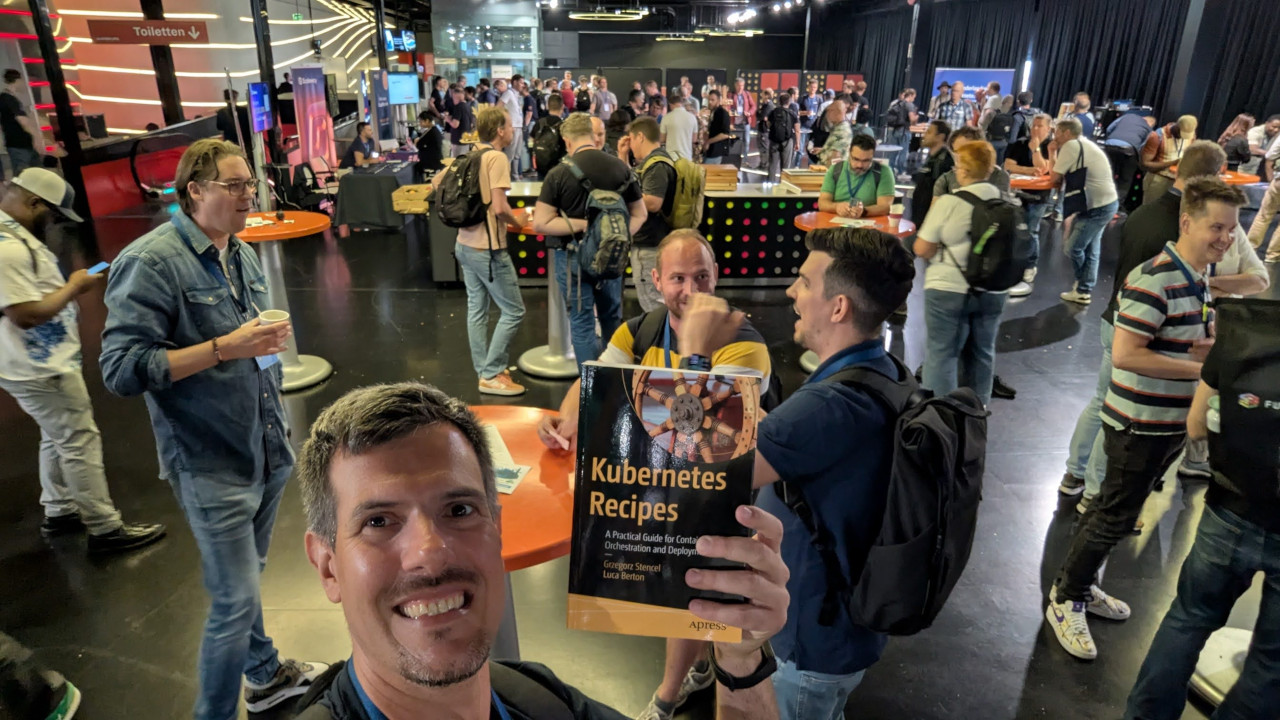 Showing IT Professionals my latest Kubernetes Recipes book