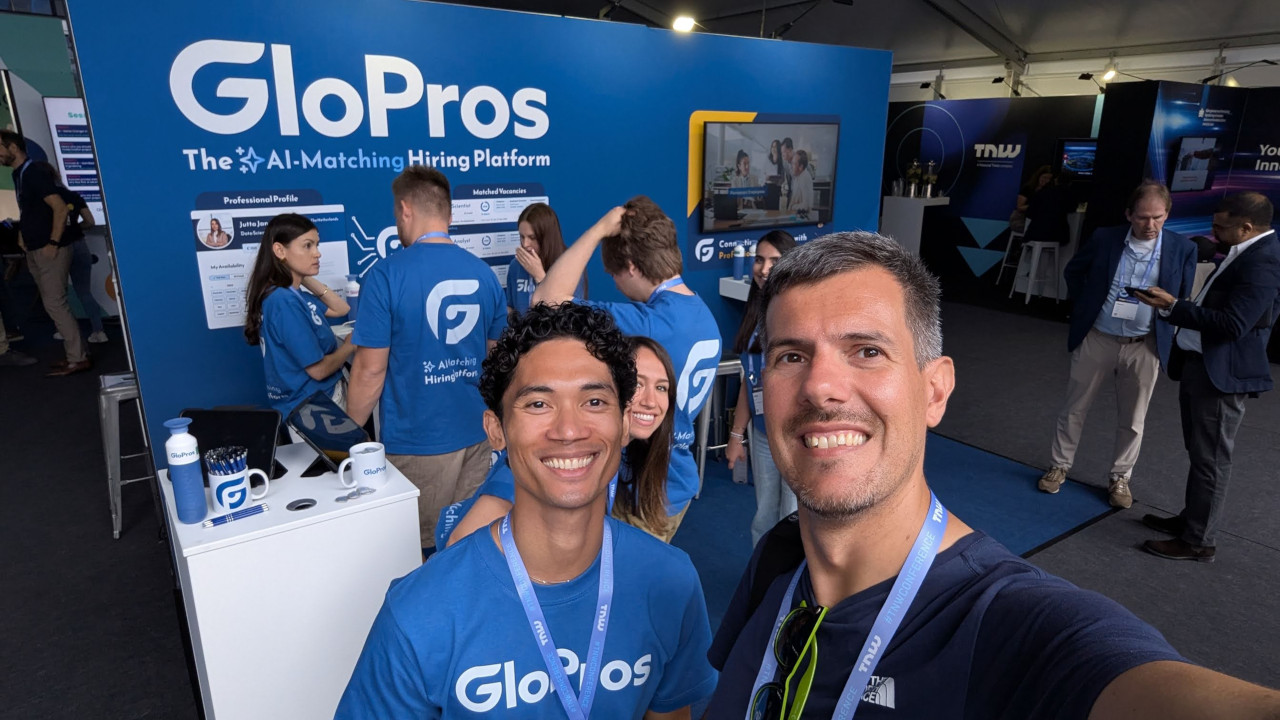 GloPros team selfie