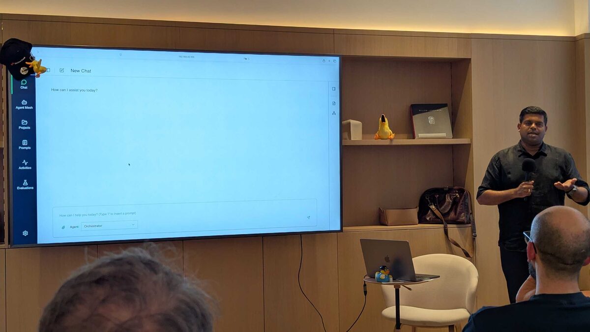 Hari Rangarajan presenting Solace Agent Mesh chat interface
