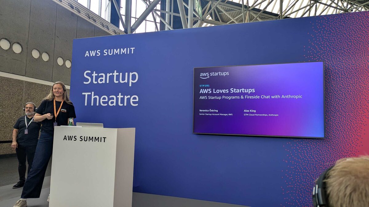 AWS Startup Theatre — Veronica Östring presenting