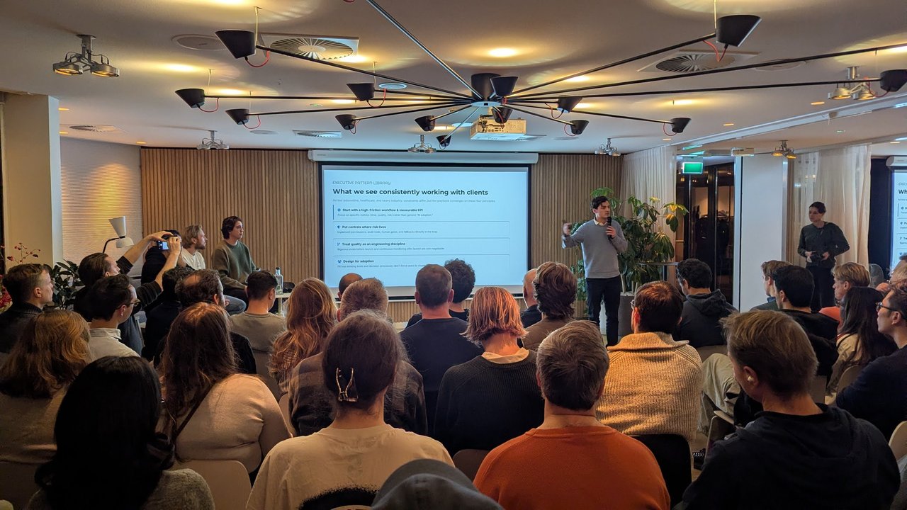 Opening speaker presenting the Executive Pattern Library slide What we see consistently working with clients at Zoku Amsterdam