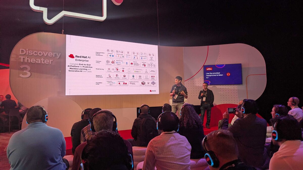 Red Hat AI Enterprise — complete end-to-end AI platform for predictive ML and generative AI