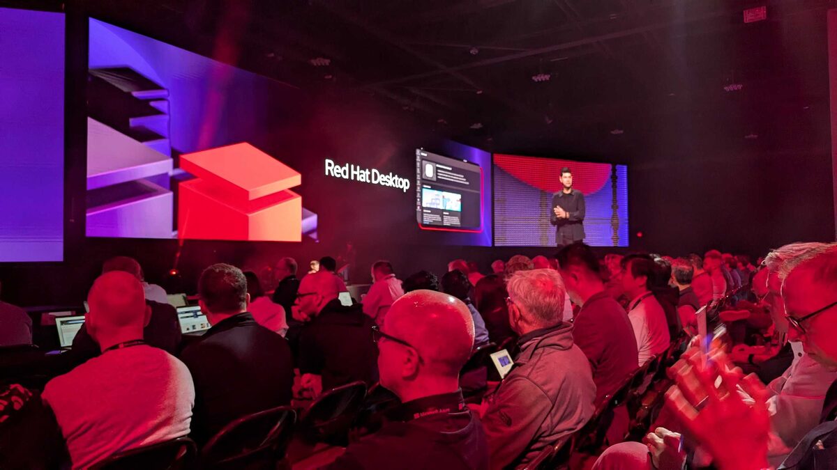 Red Hat Desktop UI showcased during the keynote