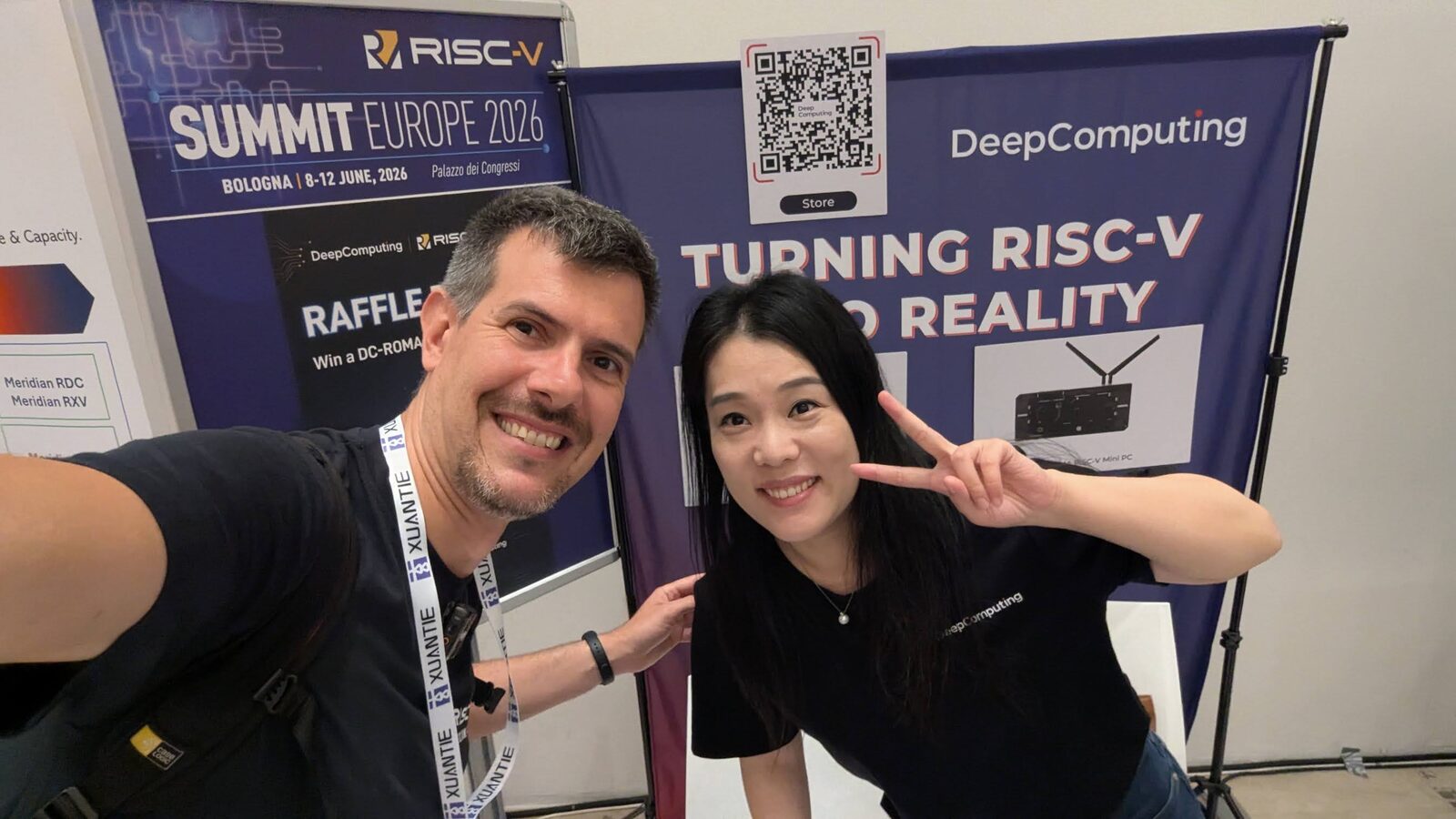 The DeepComputing booth โ Turning RISC-V into Reality โ at the Summit