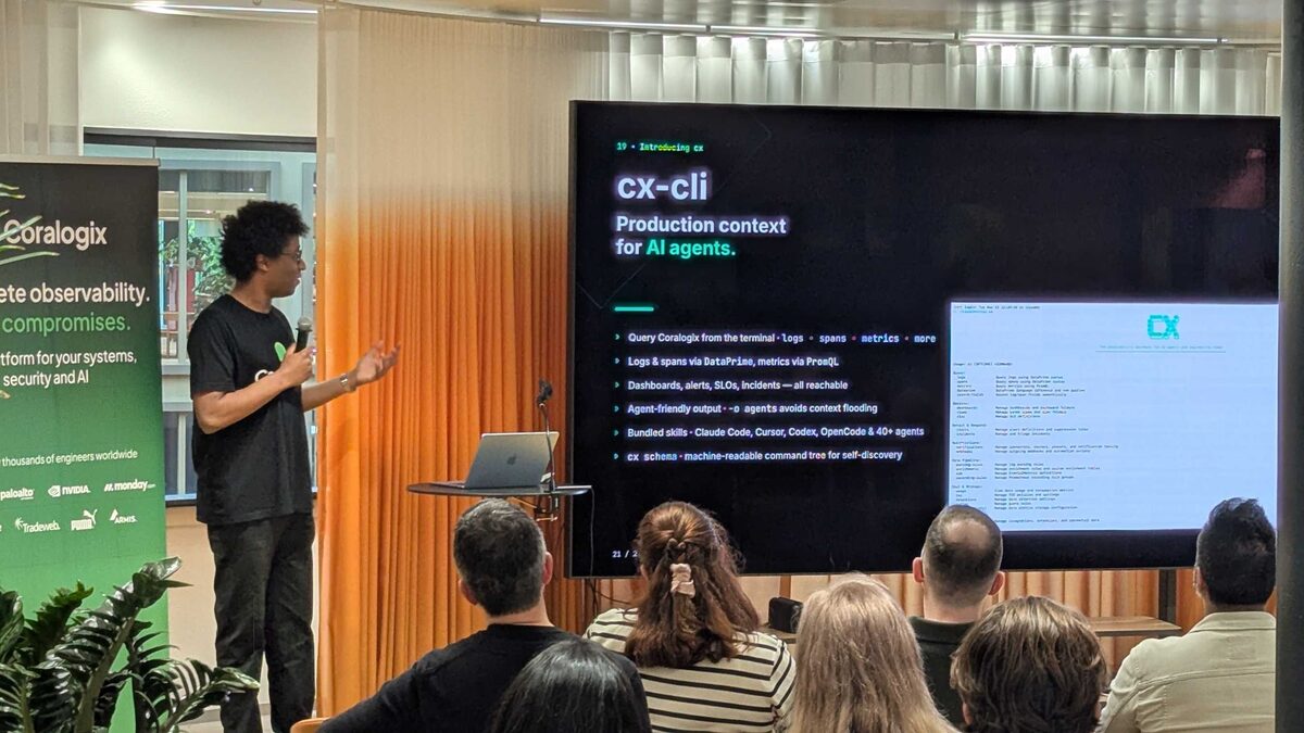 Live cx-cli JSON output — structured Kubernetes pod logs with request IDs, session context, and error messages