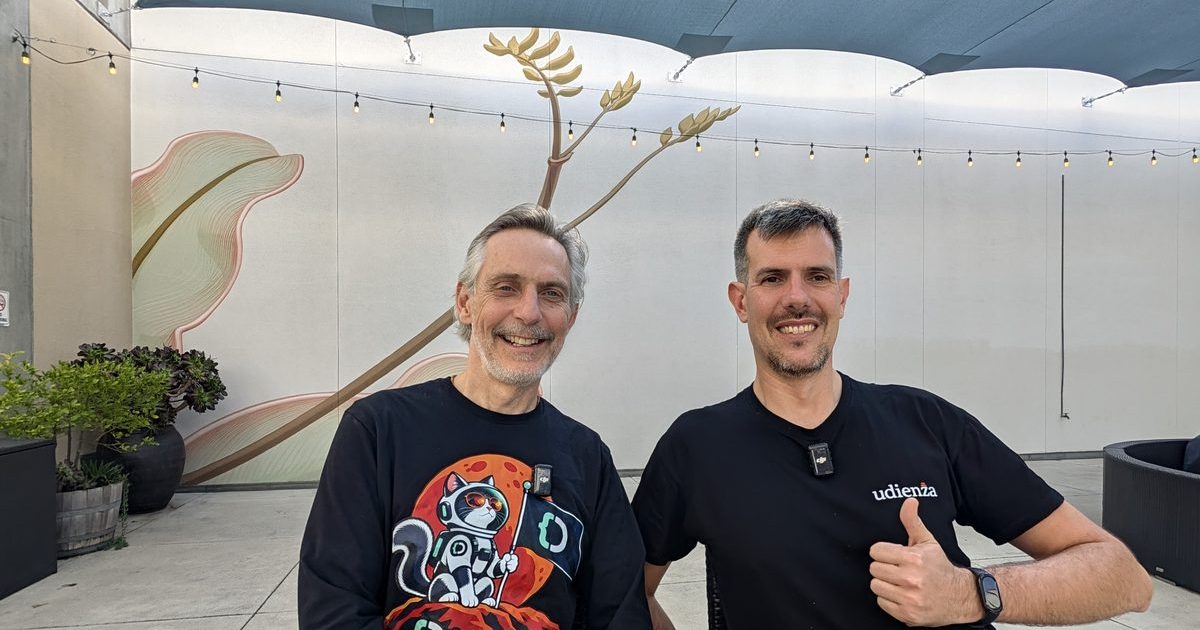 Mark Fussell of Diagrid and Luca Berton giving a thumbs-up at AGNTCon + MCPCon North America in San Jose