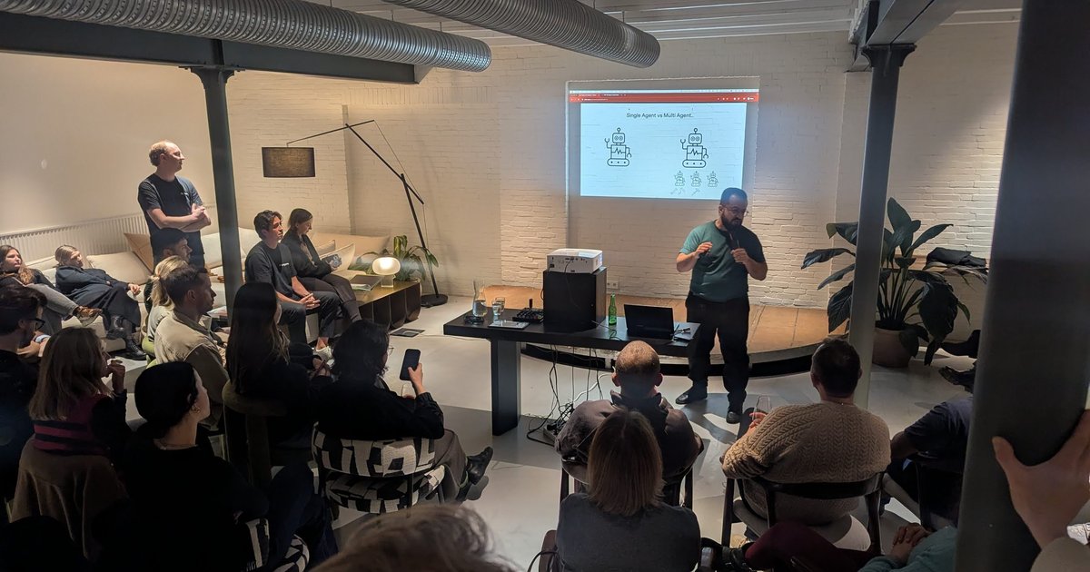 Sohrab Hosseini of Orq.ai presenting a Single Agent vs Multi Agent slide at The Future of Product #3 in Amsterdam